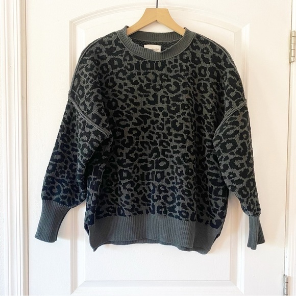 ABERCROMBIE & Fitch Cozy AF Leopard Print High Neck Pullover Sweater - Picture 1 of 8
